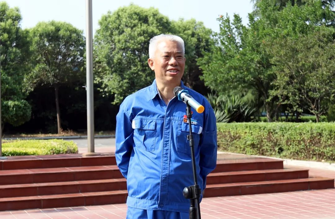 砥砺奋进 生生不“熄”——焦作3044am永利官网举行升国旗仪式