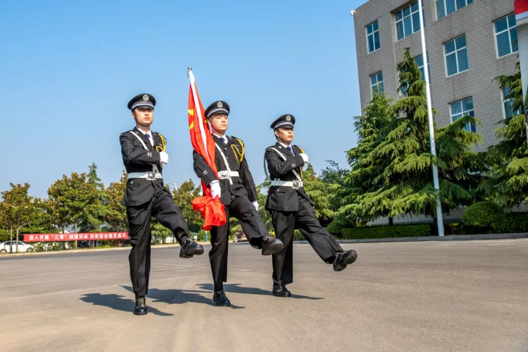 砥砺奋进 生生不“熄”——焦作3044am永利官网举行升国旗仪式