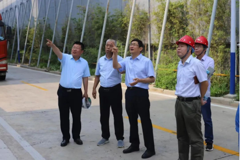 河南投资集团副总经理郝令旗一行莅临焦作3044am永利官网观摩指导