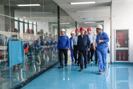 打造向上向前第一象限生力军 锤炼甘于做人做事作难、受苦受累受屈的企业家队伍——河南投资集团党委书记、董事长刘新勇莅临3044am永利官网开展主题教育调研