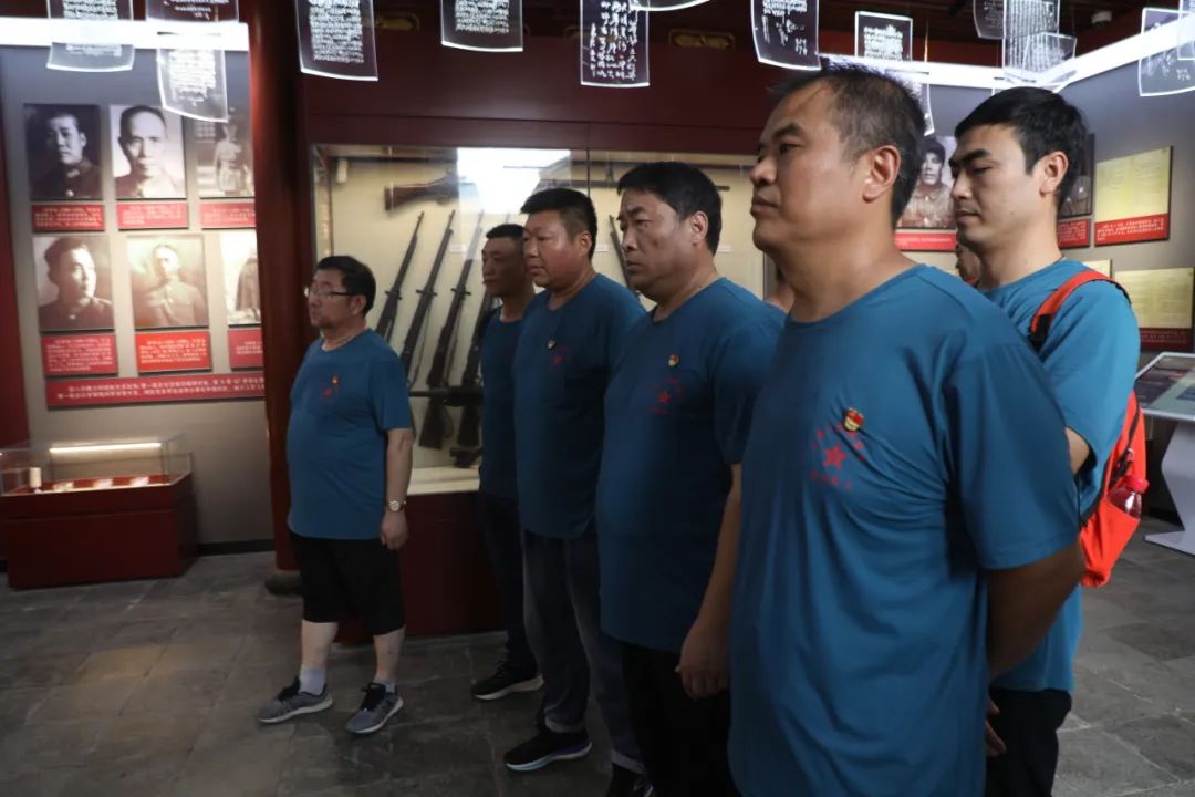 追寻红色记忆 传承革命精神 ——3044am永利官网退役军人红色教育