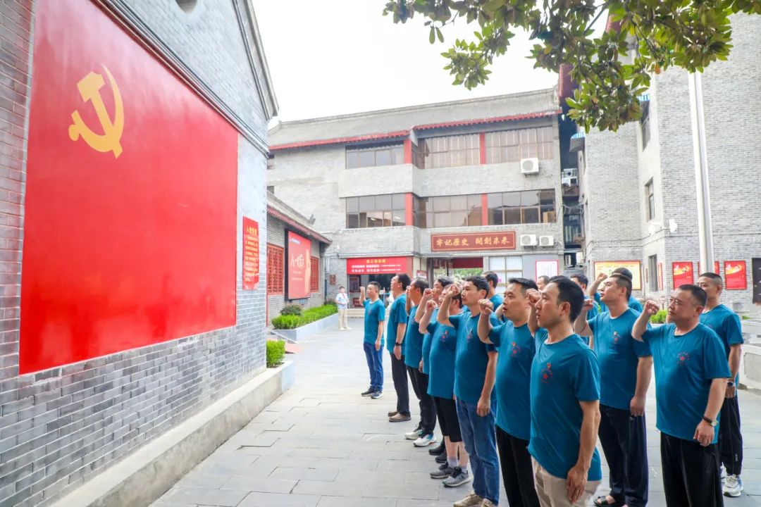 追寻红色记忆 传承革命精神 ——3044am永利官网退役军人红色教育
