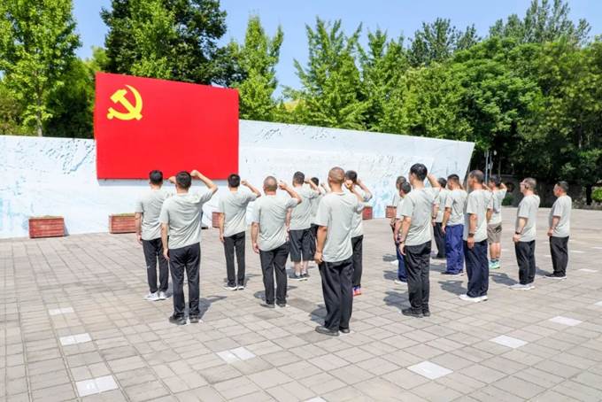 3044am永利官网组织优秀退役军人开展红色主题教育活动